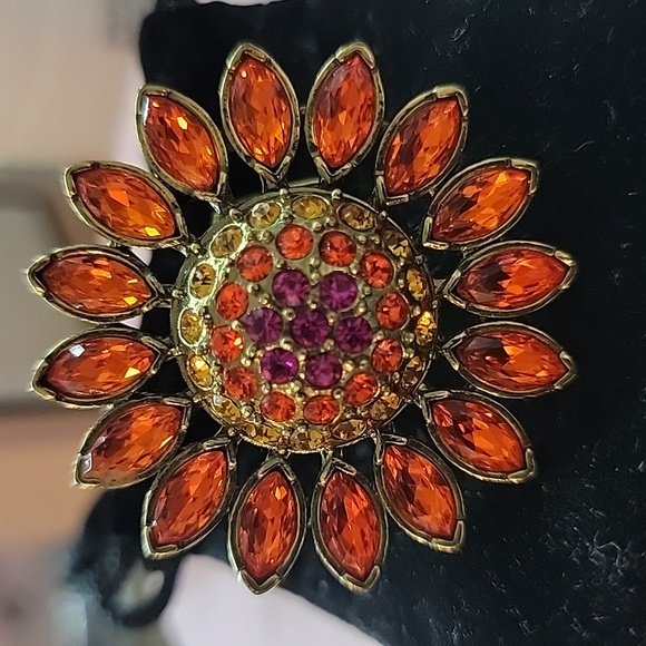 Sunflower ring Heidi Daus - Picture 1 of 3